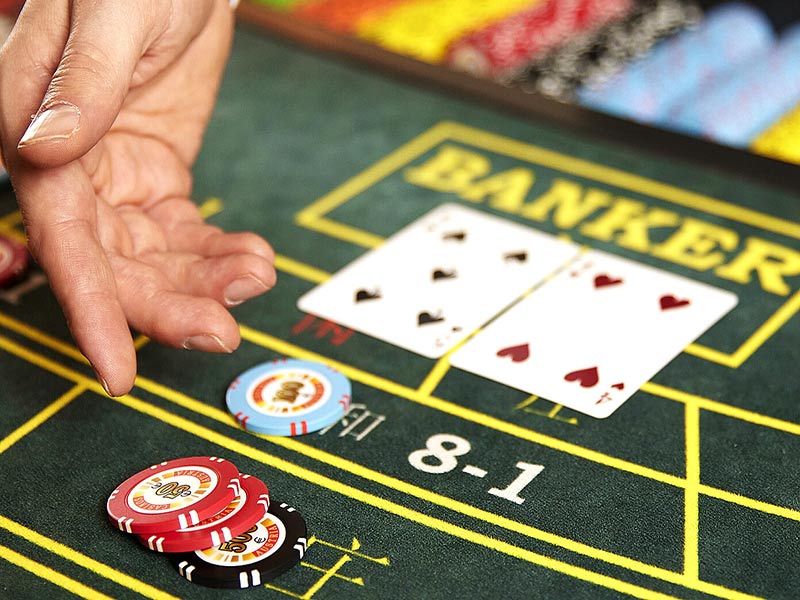 Tìm hiểu về game đánh bài Baccarat