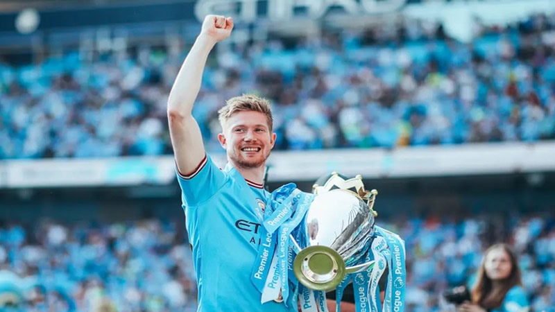 Man City tỏ rõ quyết tâm giữ De Bryne khi tạo ra giá chuyển nhượng gần 200 triệu