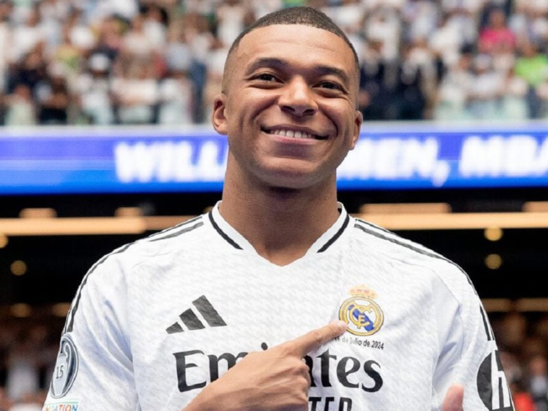 Ngôi sao bóng đá đắt giá nhất hiện nay - Mbappe